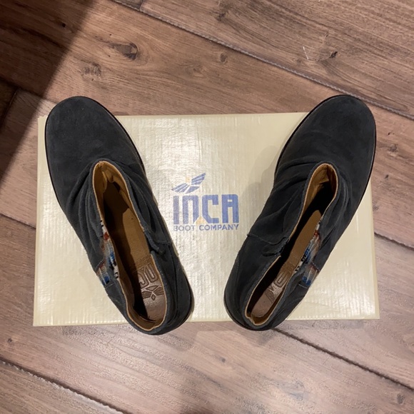 Short boots US7 - Picture 4 of 4